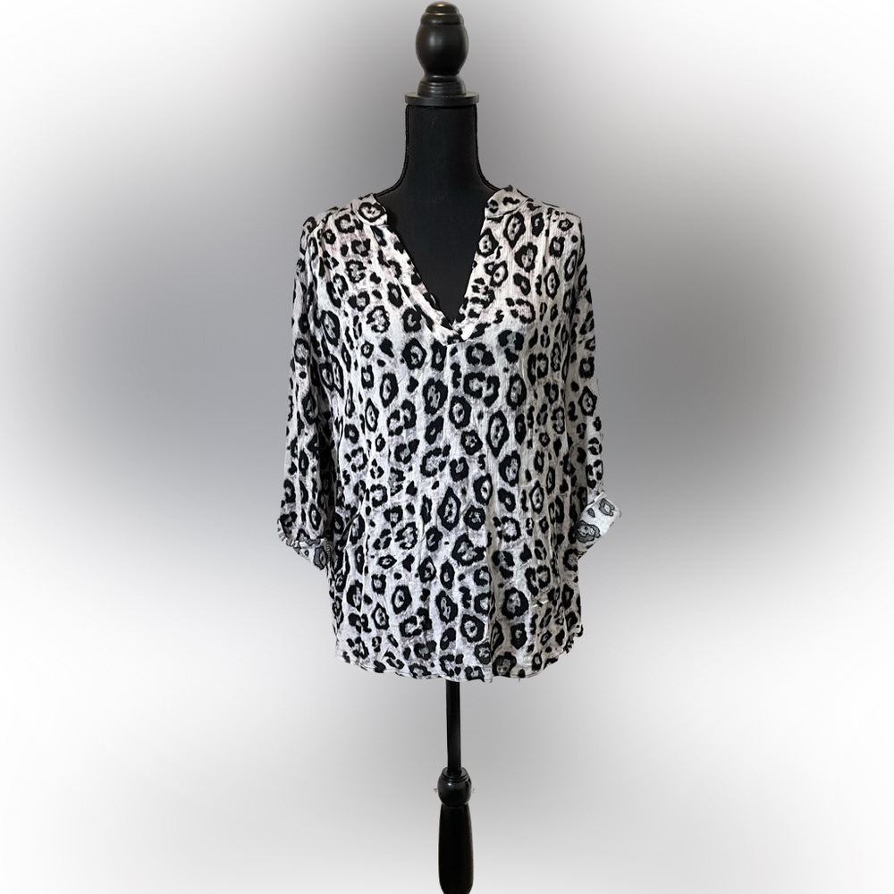 Entro Leopard Print Blouse, Size L.